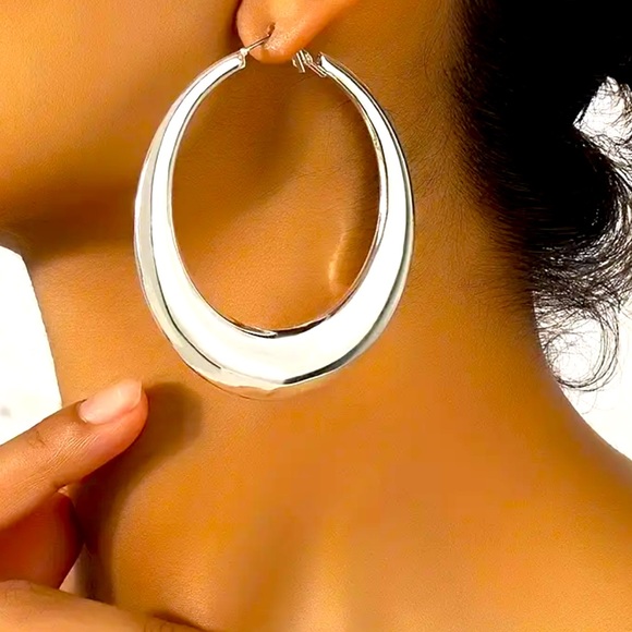 Bohemian Punk Style Large Glossy Hoop Earrings for Women - Party Ear Accessories - Picture 3 of 5